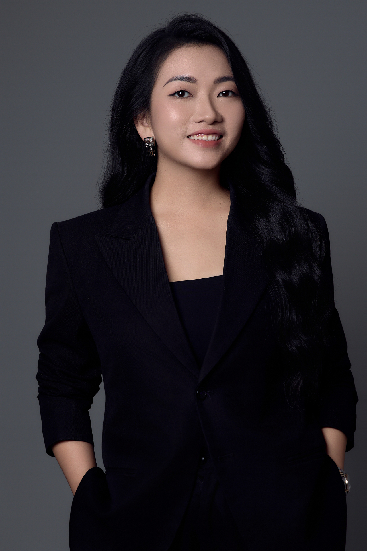 Portrait of Ms. Ella Nguyen